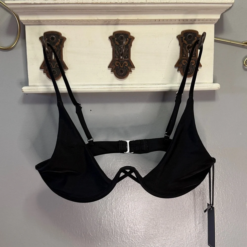 NWT Lovers and Friends "The Feels" bikini top XS - Picture 3 of 6